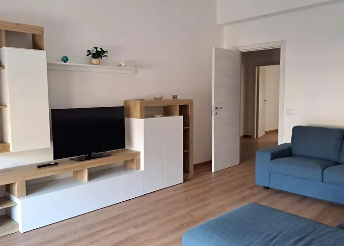 Sunday's * Bova Marina